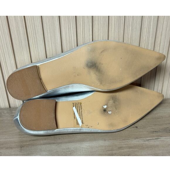 Fashion To Figure Women’s Bailey Ballet Flat Silver 9W - Picture 6 of 8